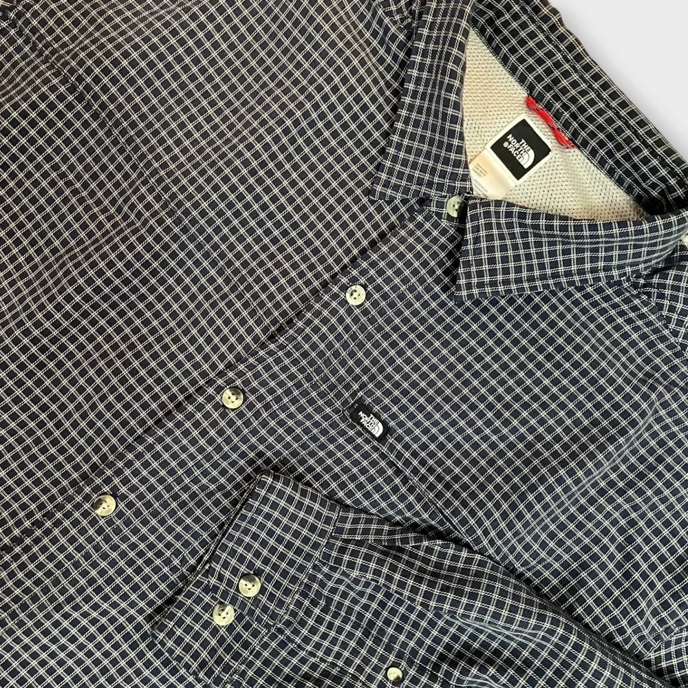 The North Face Button Up Shirt Men XL Blue Grid Hiking Utility Hiking‎ Outdoor